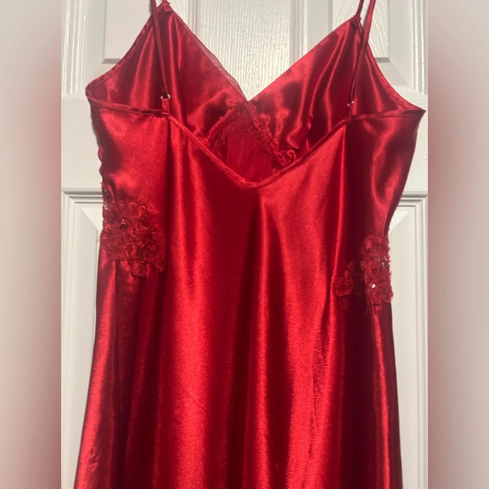 Vintage Victoria's Secret Gold Label Semi Sheer Lace Red Slip Dress Size Medium